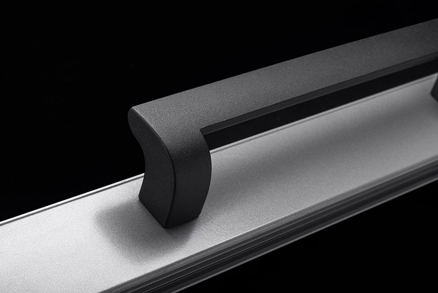 miro pull handle door