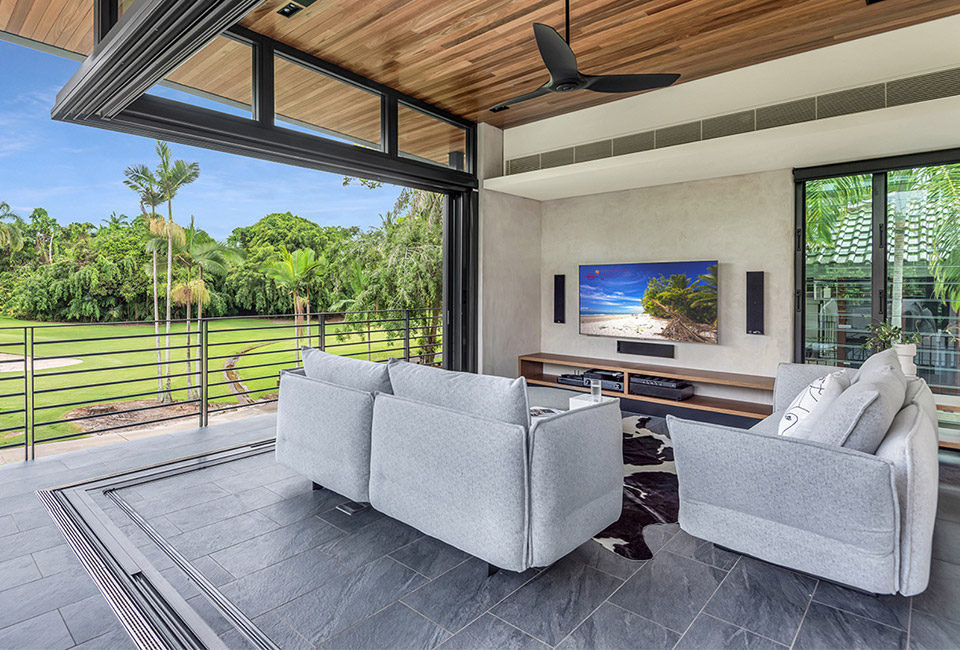 aluminium corner door